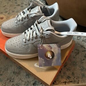 Nike Air Force 1 ‘07 PRM Wolf Grey/ Summit Sz 8